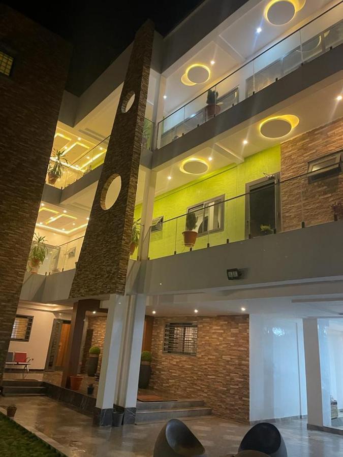 Complexe Hotelier And Ouagadougou Dış mekan fotoğraf