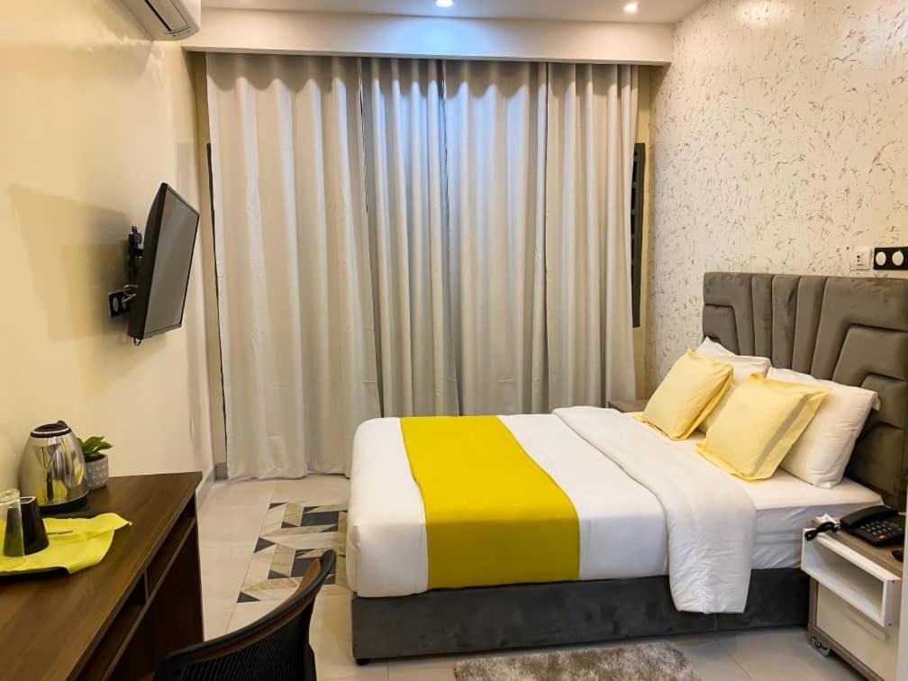 Complexe Hotelier And Ouagadougou Dış mekan fotoğraf